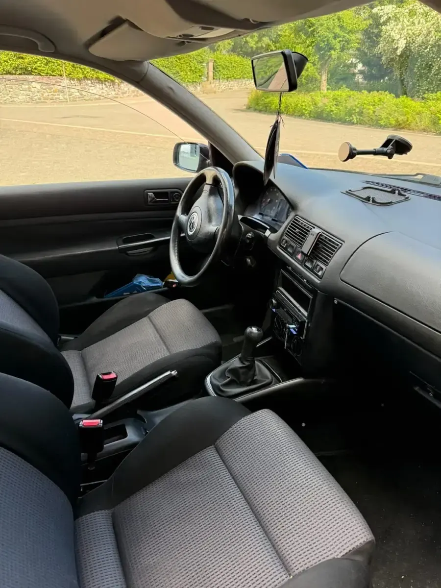 Gebraucht VW Golf IV 130 PS (95 kW) 1998 Schwarz Kleinwagen
