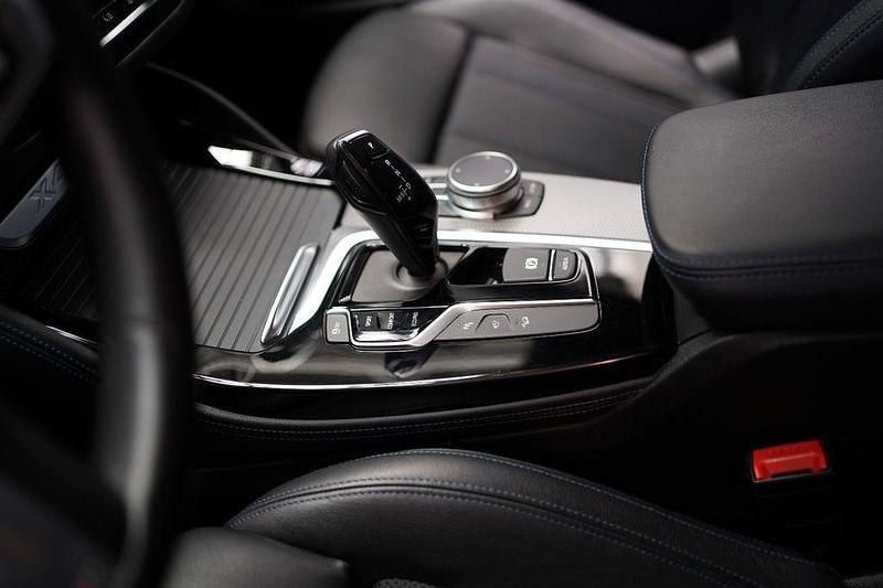 Gebraucht BMW X4 M Sport 252 PS (185 kW) 2019 Blau SUV