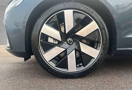 Gebraucht Volvo V60 Plus 350 PS (257 kW) 2025 Blau Kombi