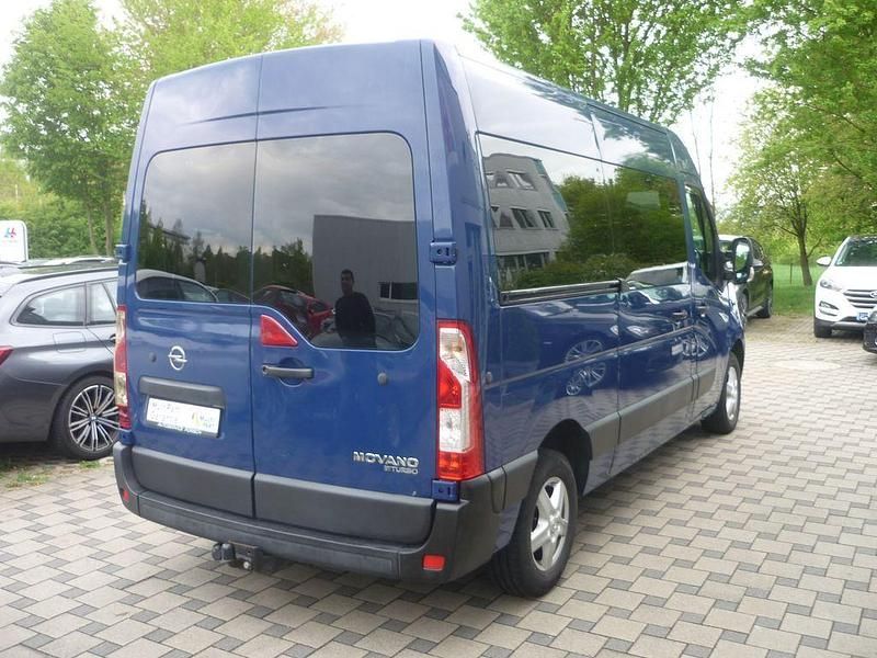 Second-hand Opel Movano 145 CP (106 kW) 2016 Albastru Van
