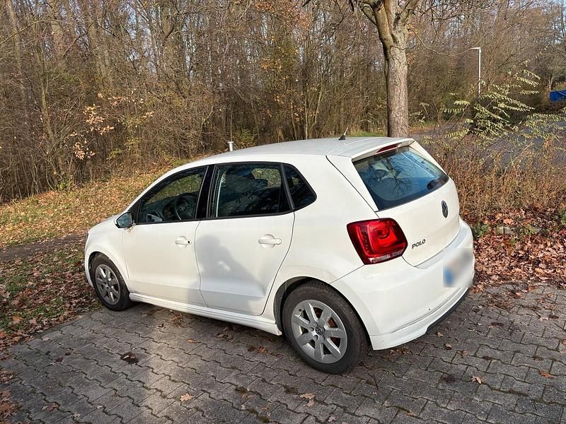 Second-hand VW Polo 75 CP (55 kW) 2012 Alb Hatchback
