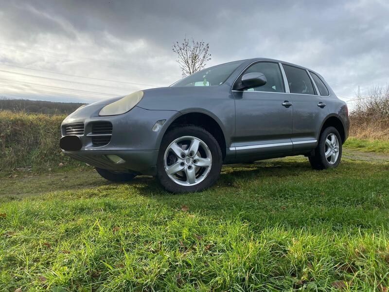 Grau Gebraucht 2006 Porsche Cayenne SUV | 8.800 € (Fairer Preis) - Bild 1/4