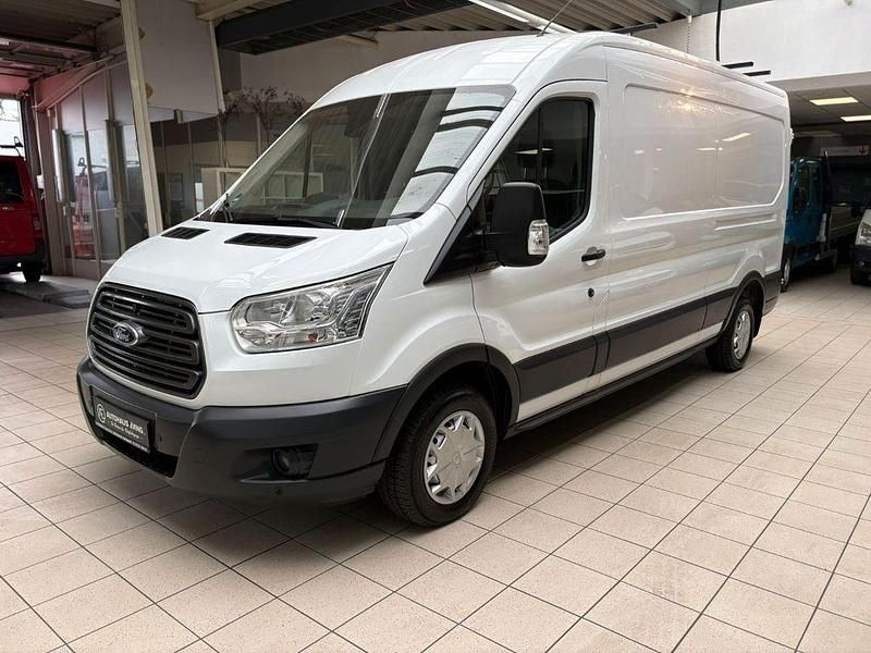 Weiß Gebraucht 2017 Ford Transit Van / Kleinbus | 15.900 € (Fairer Preis) - Bild 1/4