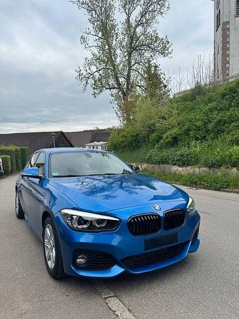 Blau Gebraucht 2018 BMW 118 M Sport Kleinwagen | 14.900 € (Guter Preis) - Bild 1/4