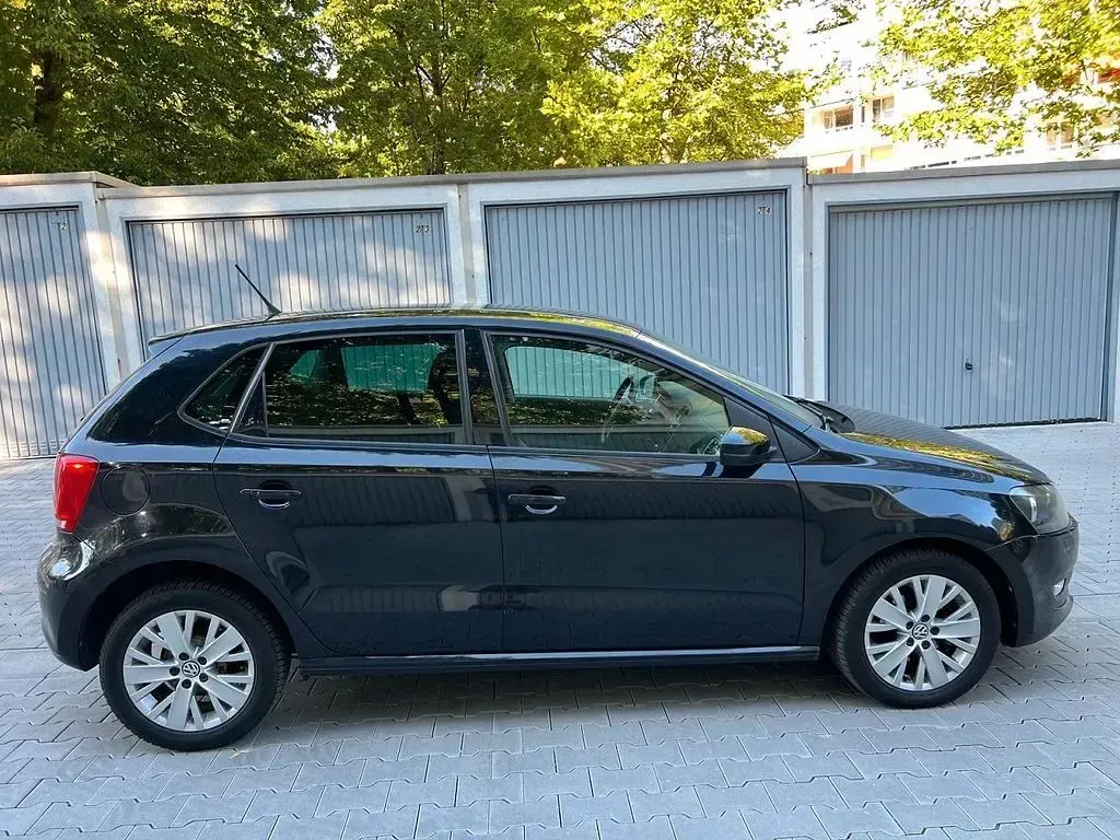 Gebraucht VW Polo Life 69 PS (50 kW) 2013 Schwarz Kleinwagen