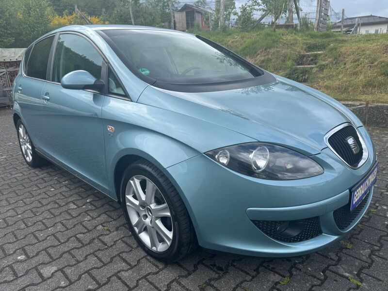 Blau Gebraucht 2008 Seat Altea Comfort Van / Kleinbus | 5.850 € (Teuer) - Bild 1/4