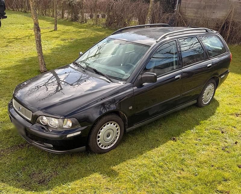 Gebraucht Volvo V40 Standard 140 PS (102 kW) 2003 Schwarz Kombi