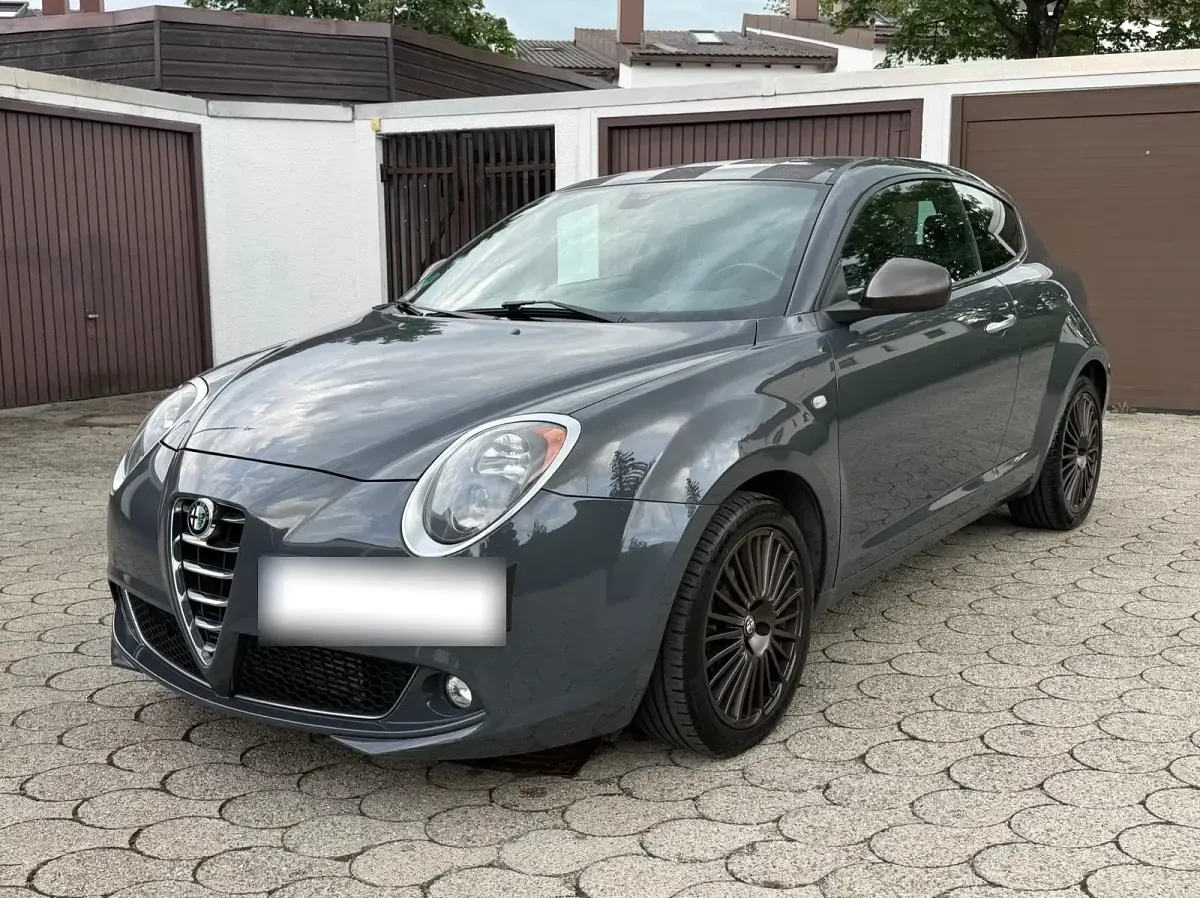 Gebraucht Alfa Romeo MiTo 105 PS (77 kW) 2016 Grau Kleinwagen