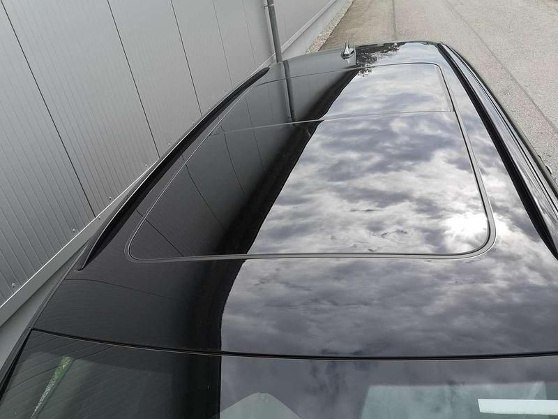 Neu VW Passat R-line 220 PS (161 kW) 2025 Grenadilschwarz metallic Kombi