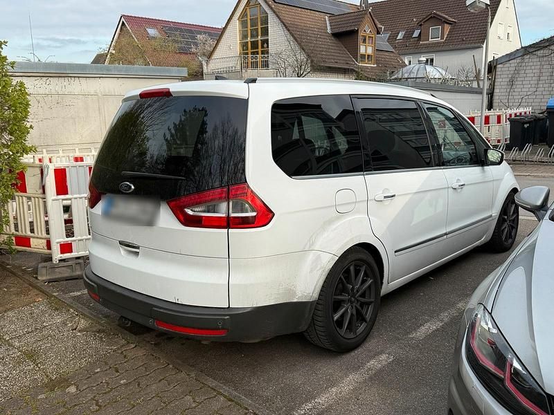 Gebraucht Ford Galaxy 200 PS (147 kW) 2011 Weiß Van / Kleinbus