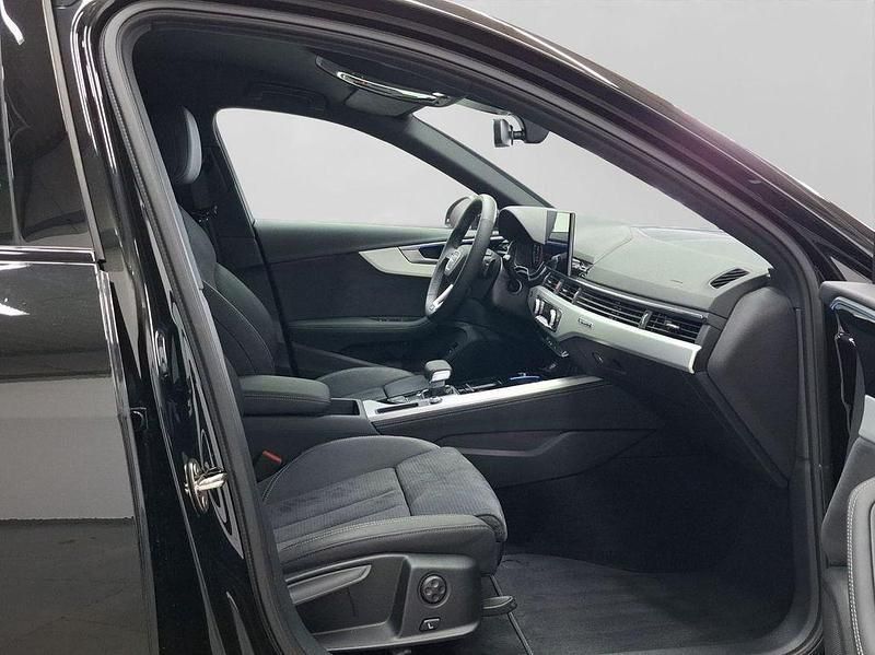 Gebraucht Audi A4 S-Line 204 PS (150 kW) 2025 Schwarz Kombi