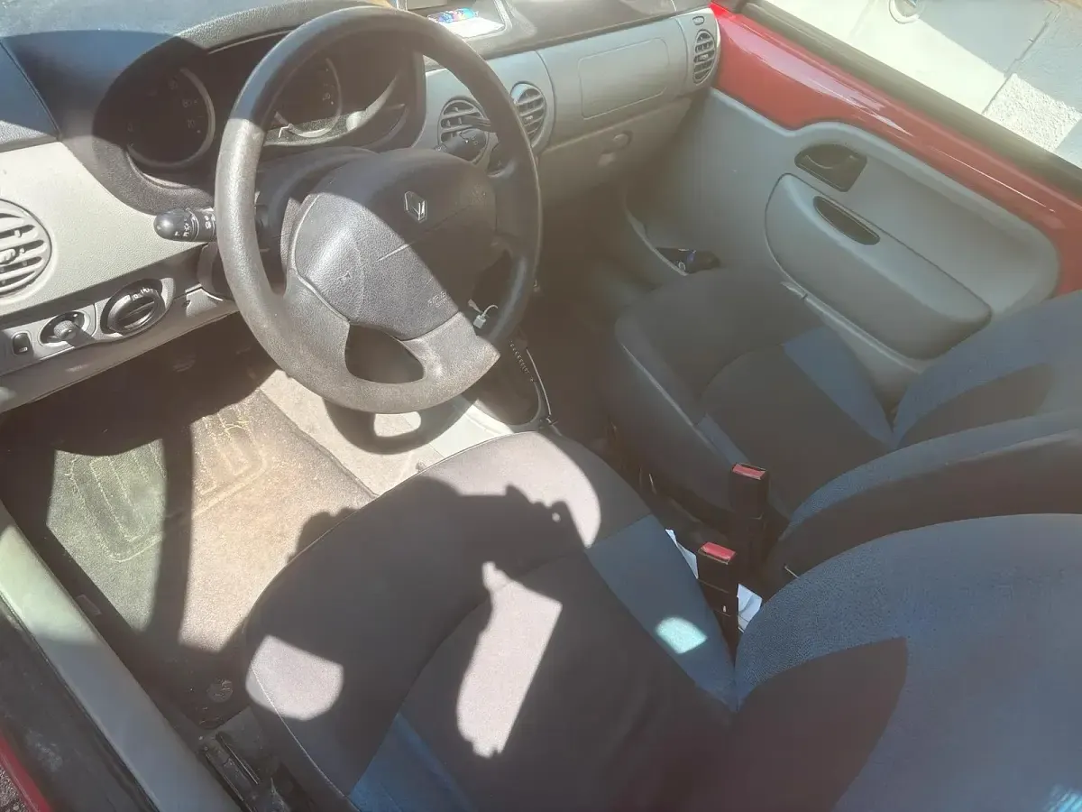 Gebraucht Renault Kangoo 90 PS (66 kW) 2007 Rot Van / Kleinbus