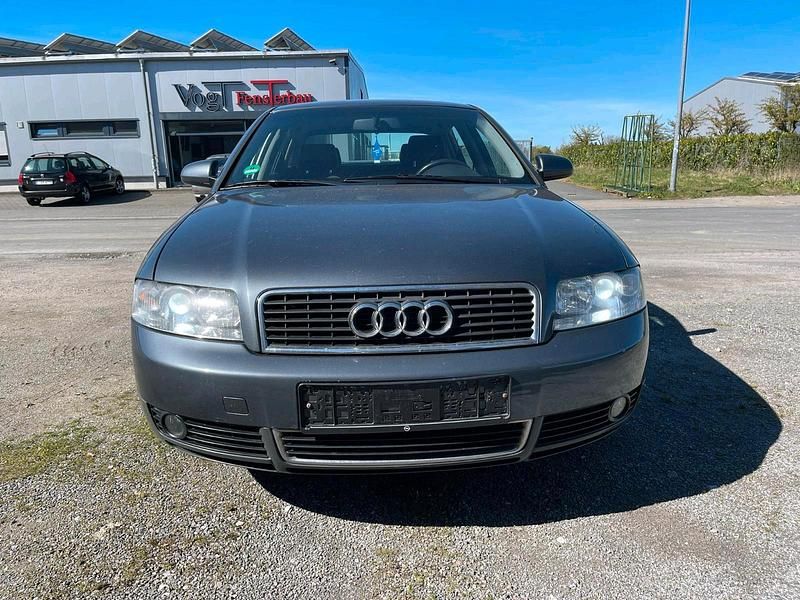 Gebraucht Audi A4 131 PS (96 kW) 2002 Grau Limousine