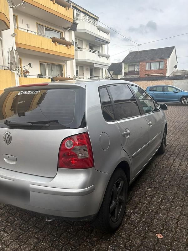 Gebraucht VW Polo 79 PS (58 kW) 2005 Silber Kleinwagen