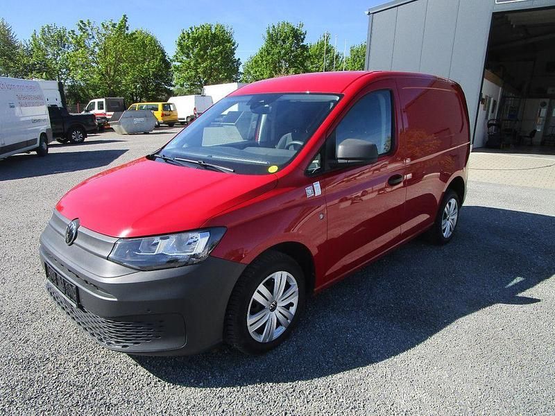 Gebraucht VW Caddy 102 PS (75 kW) 2021 Rot Van / Kleinbus