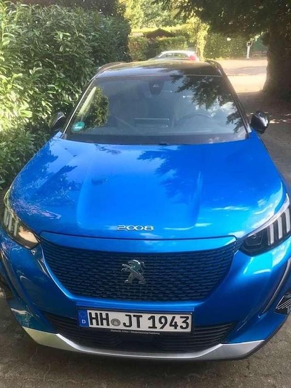 Blau Gebraucht 2020 Peugeot e-2008 GT SUV | 15.000 € (Fairer Preis) - Bild 1/4