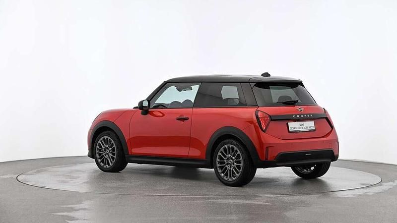 Używany Mini Cooper Classic 156 KM (114 kW) 2024 Czerwony Hatchback