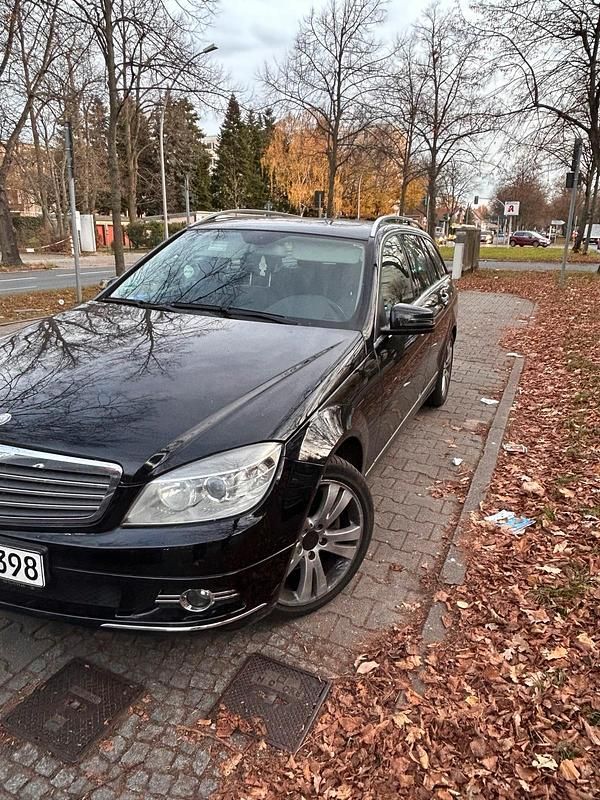 Schwarz Gebraucht 2009 Mercedes C250 Kombi | 5.450 € (Fairer Preis) - Bild 1/4