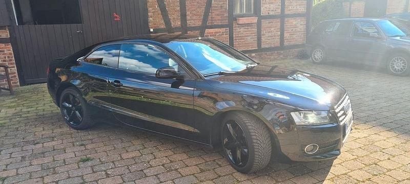 Gebraucht Audi A5 Sport 160 PS (117 kW) 2011 Schwarz Coupé