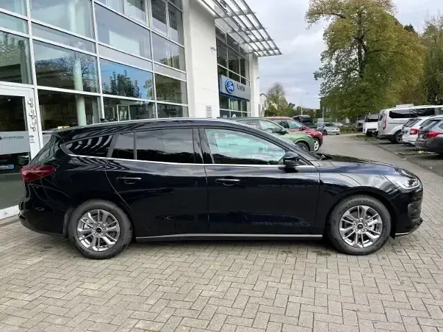 Gebraucht Ford Focus Titanium X 125 PS (91 kW) 2024 Schwarz Kombi