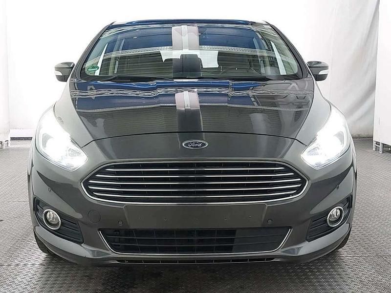Gebraucht Ford S-MAX Titanium 150 PS (110 kW) 2017 Magnetic Van / Kleinbus