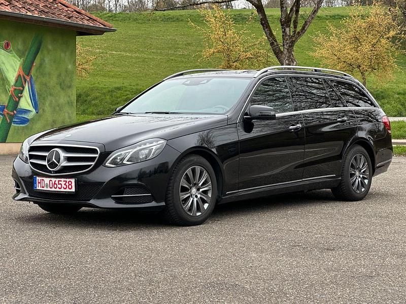 Gebraucht Mercedes E350 Avantgarde 258 PS (189 kW) 2016 Schwarz Kombi