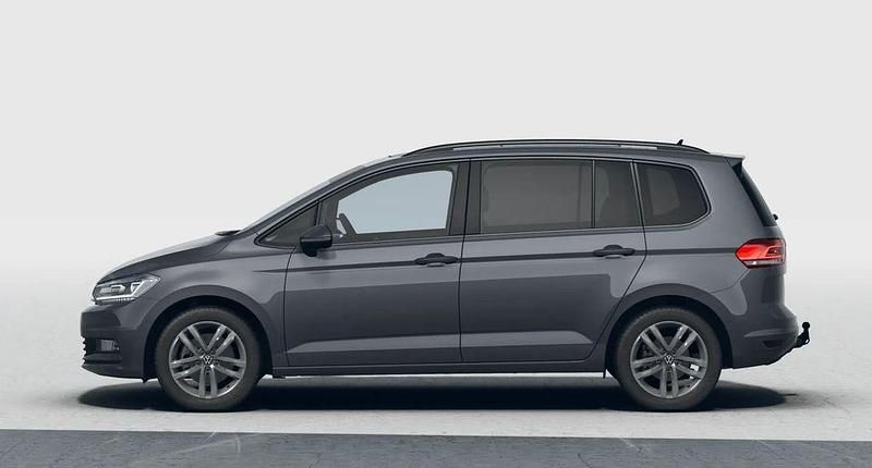 Neu VW Touran 150 PS (110 kW) 2026 Grau Van / Kleinbus