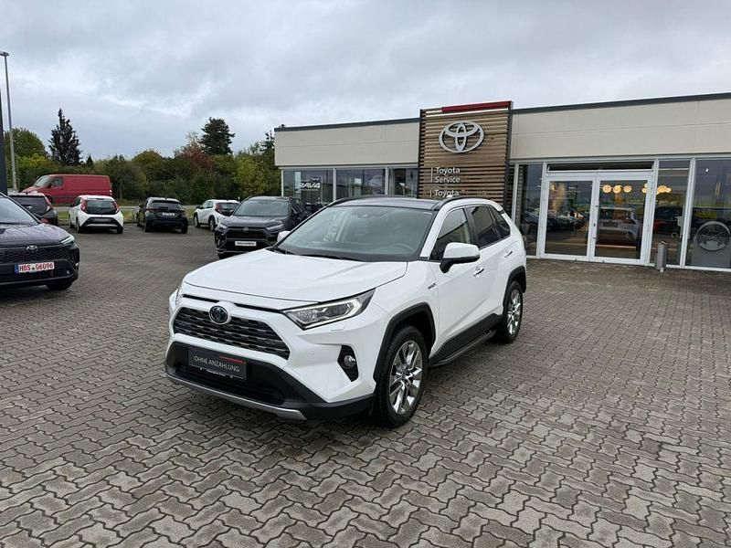 Weiß Gebraucht 2020 Toyota RAV4 Hybrid Lounge SUV | 32.950 € (Fairer Preis) - Bild 1/4