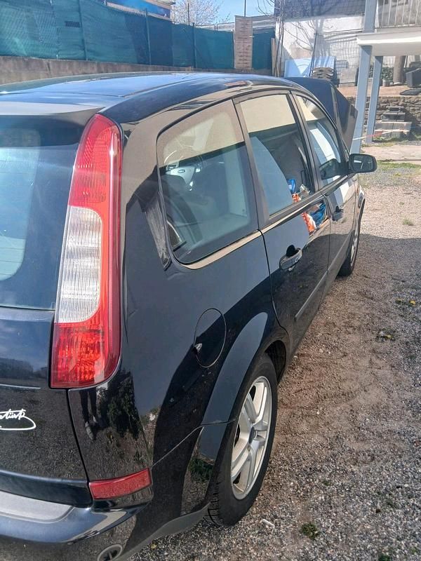 Gebraucht Ford C-MAX 101 PS (74 kW) 2004 Schwarz Van / Kleinbus