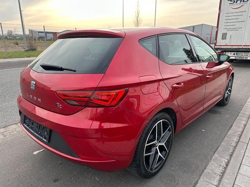 Gebraucht Seat Leon FR 150 PS (110 kW) 2019 Rot Limousine