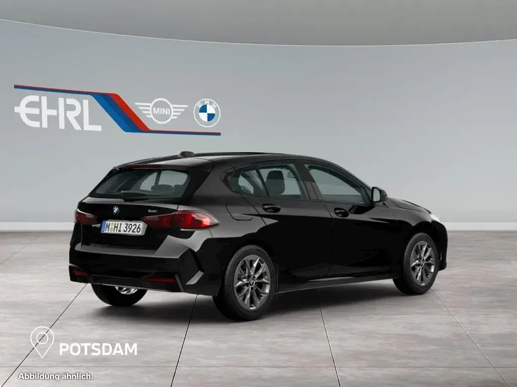 Neu BMW 120 Performance 170 PS (125 kW) 2026 Schwarz Kleinwagen