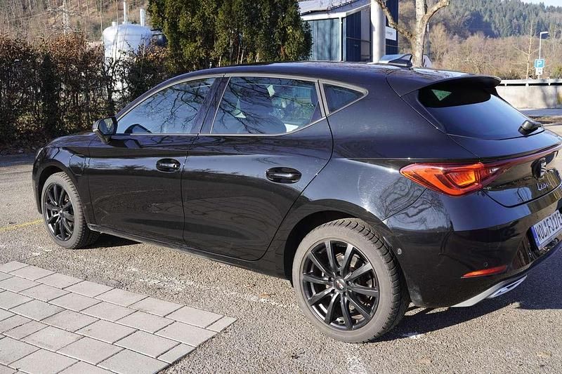 Gebraucht Seat Leon FR 204 PS (150 kW) 2021 Schwarz Kleinwagen