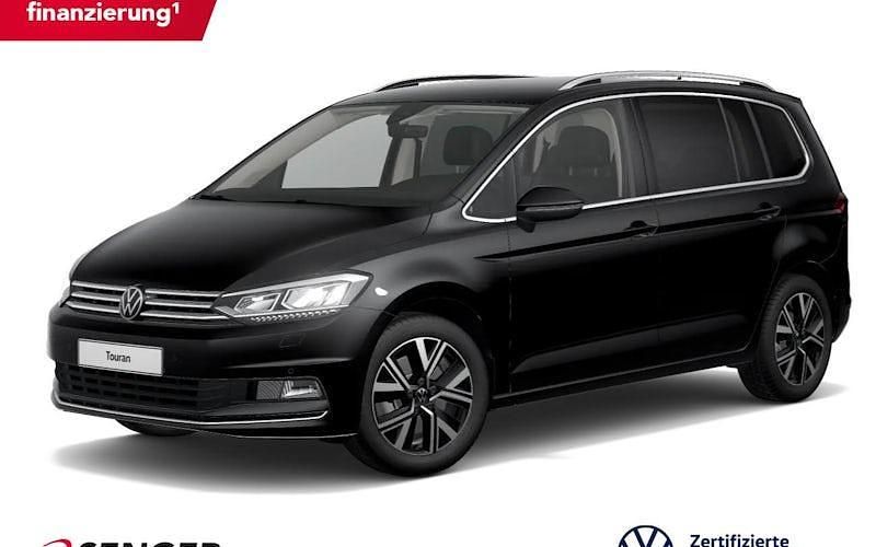 Gebraucht VW Touran Highline 150 PS (110 kW) 2023 Deep black perleffekt Van / Kleinbus