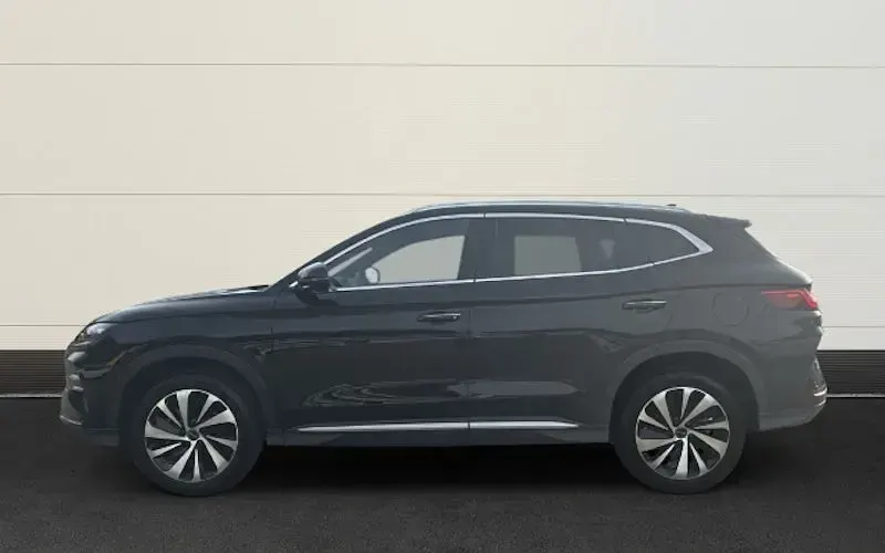 Neu BYD Seal U Design 324 PS (238 kW) 2026 Schwarz SUV