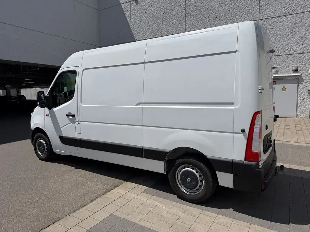Gebraucht Renault Master 170 PS (125 kW) 2019 Weiß Van / Kleinbus