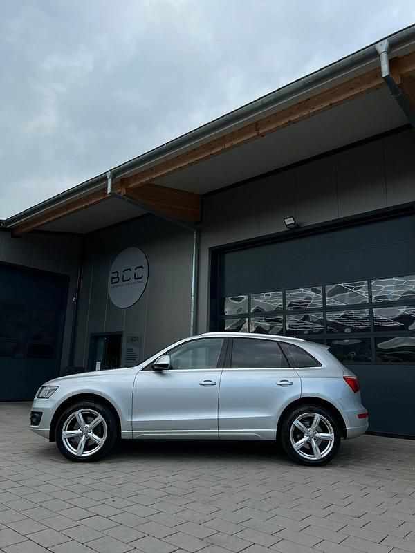 Silber Gebraucht 2012 Audi Q5 SUV | 11.950 € (Fairer Preis) - Bild 1/4