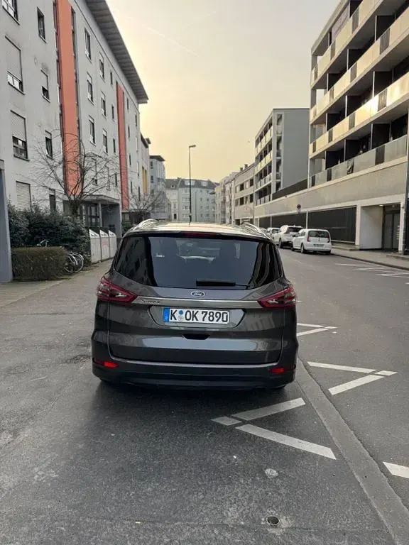 Gebraucht Ford S-MAX S 150 PS (110 kW) 2018 Grau Van / Kleinbus