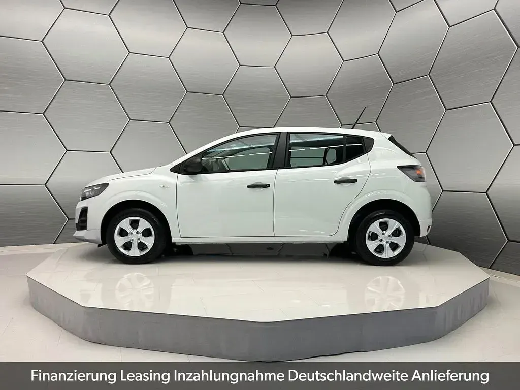 Neu Dacia Sandero Essentiel 67 PS (49 kW) 2026 Weiß Limousine