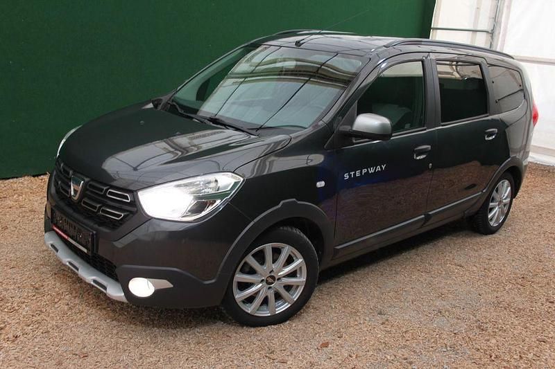 Gebraucht Dacia Lodgy Stepway 116 PS (85 kW) 2018 Grau Van / Kleinbus