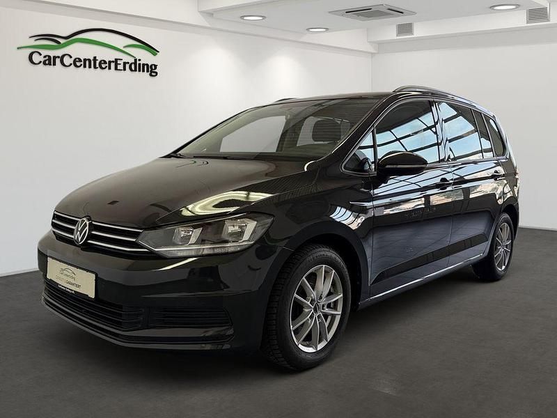 Grau Gebraucht 2021 VW Touran Comfortline Van / Kleinbus | 23.990 € (Guter Preis) - Bild 1/4