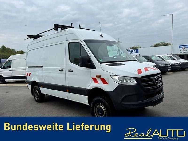 Weiß Gebraucht 2021 Mercedes Sprinter Van | 42.880 € (Teuer) - Bild 1/4
