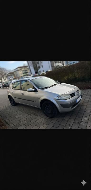 Gebraucht Renault Mégane II 136 PS (100 kW) 2005 Silber Kleinwagen