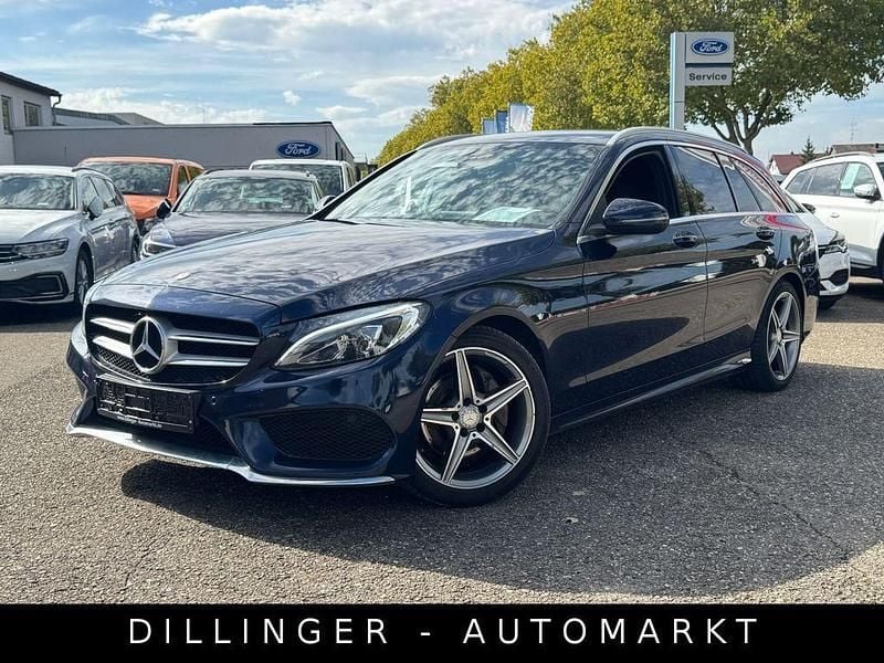 Blau Gebraucht 2016 Mercedes C220 AMG line Limousine | 18.620 € (Fairer Preis) - Bild 1/4