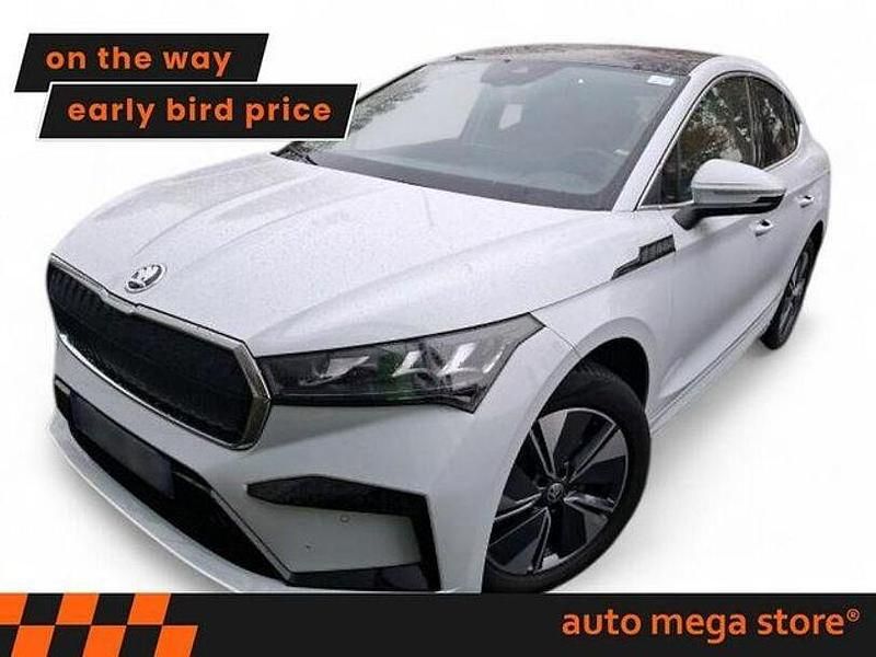 Moonweiss metallic Gebraucht 2023 Skoda Enyaq iV Loft SUV | 30.749 € (Fairer Preis) - Bild 1/4