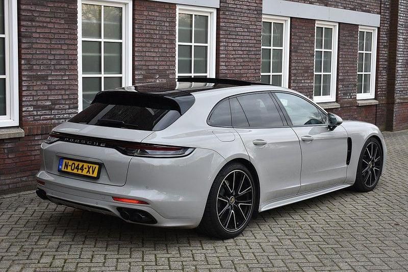 Gebraucht Porsche Panamera 330 PS (242 kW) 2022 Grau Limousine