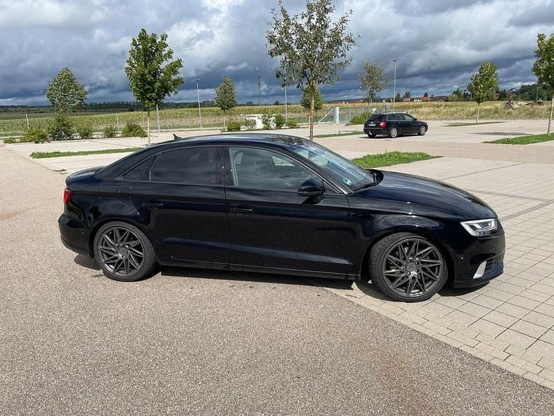 Usata Audi A3 Design 190 CV (139 kW) 2017 Nero Berlina