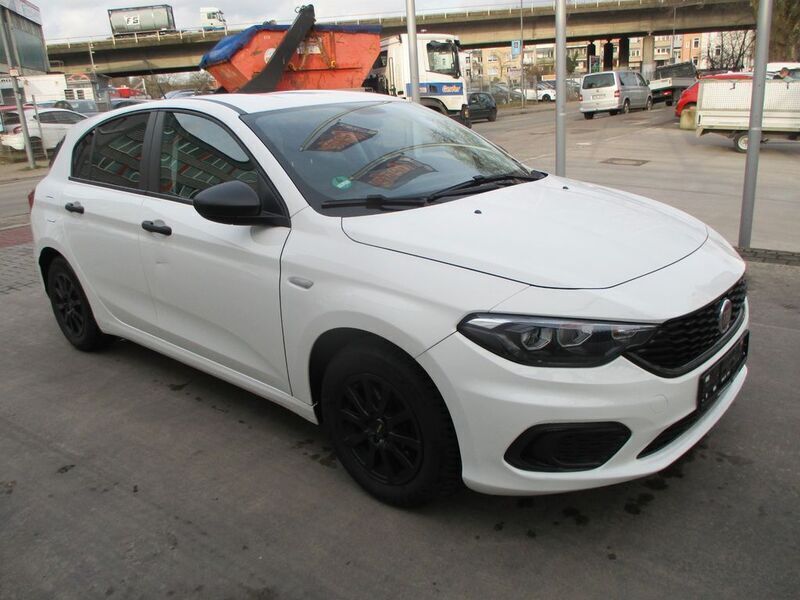 Gebraucht Fiat Tipo Pop 95 PS (69 kW) 2019 Weiß Limousine