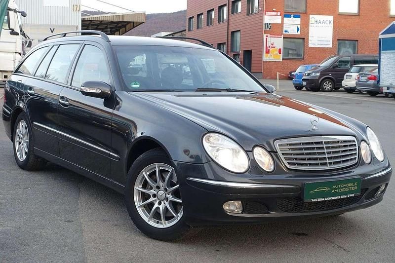 Gebraucht Mercedes E320 204 PS (150 kW) 2004 Tektitgrau Kombi