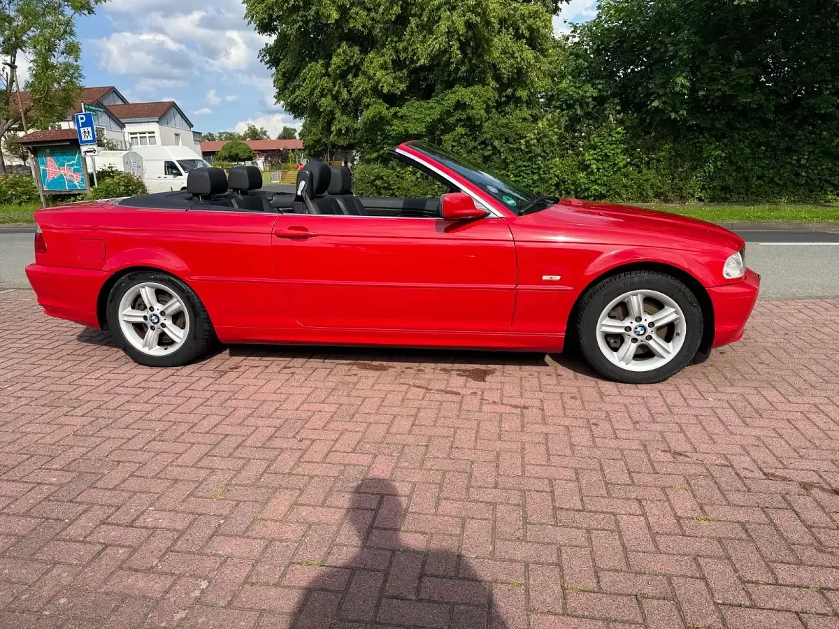 Gebraucht BMW 320 Cabriolet 170 PS (125 kW) 2002 Rot Cabrio