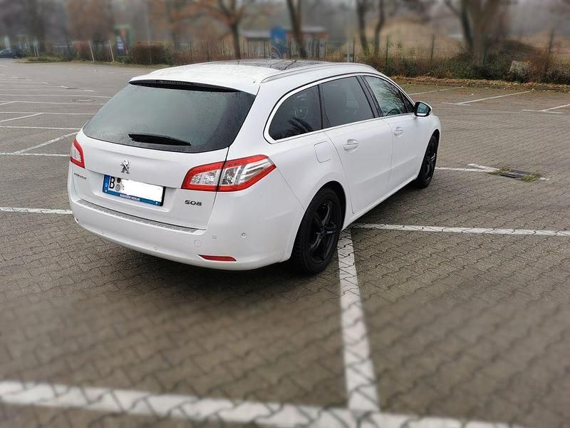 Gebraucht Peugeot 508 SW Allure 165 PS (121 kW) 2015 Weiß Kombi